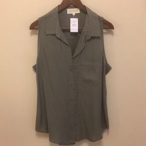 Button down sleeveless shirt